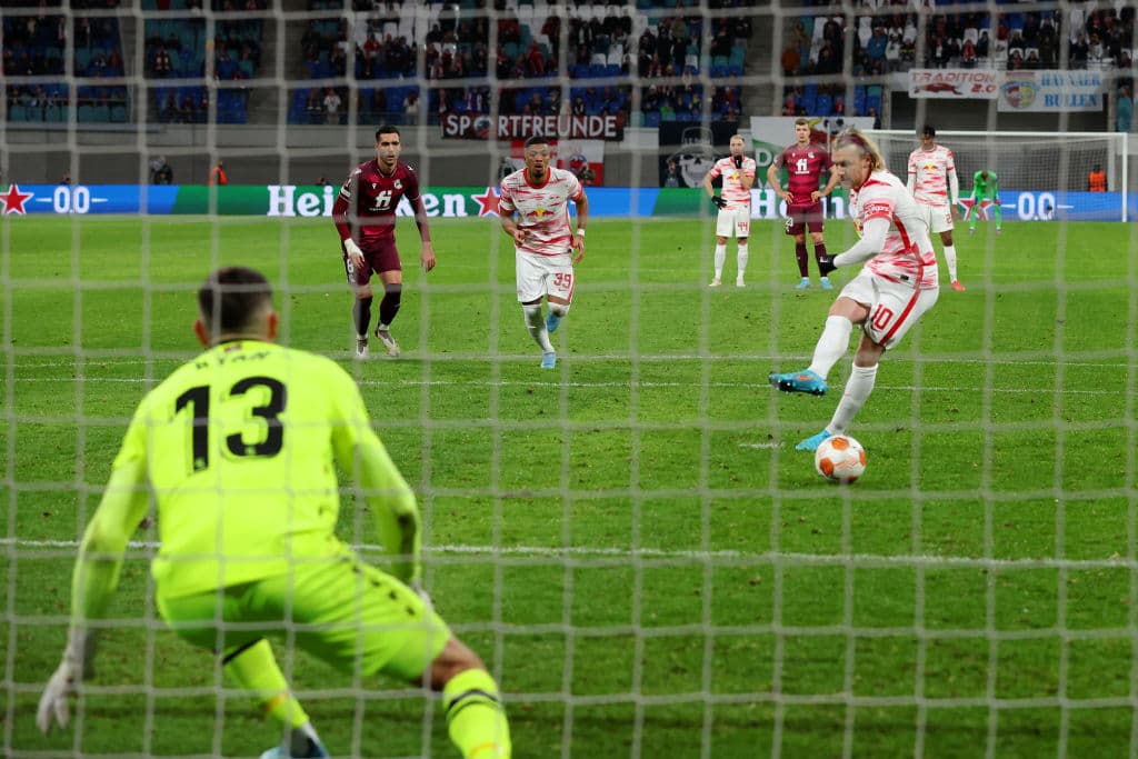 Atalanta conecta en el segundo tiempo anotan dos goles en dos minutos y consiguen la remontada 2-1 spbre el Olympiakos, mientras que la Real Sociedad no logró aguantar la ventaja en Alemania y terminan empatando 2-2 con el RB Leipzig.