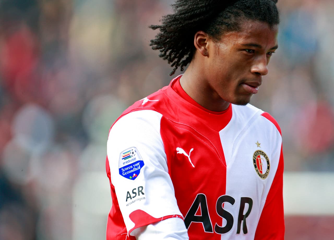 Con el Feyenoord marcó 25 goles, 14 en la última liga que disputó, la 2010-11, en 34 partidos disputados.