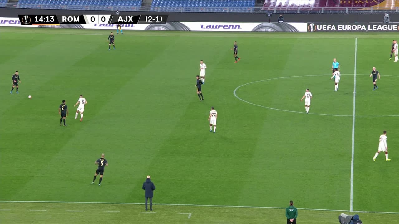 ¡TIRO ATAJADO! disparo por Lorenzo Pellegrini.