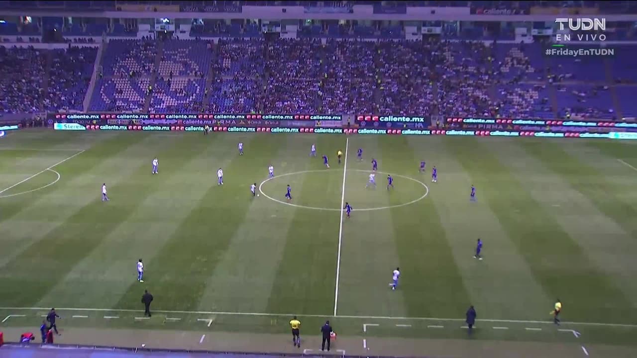 ¡TIRO ATAJADO! disparo por Robert Morales.