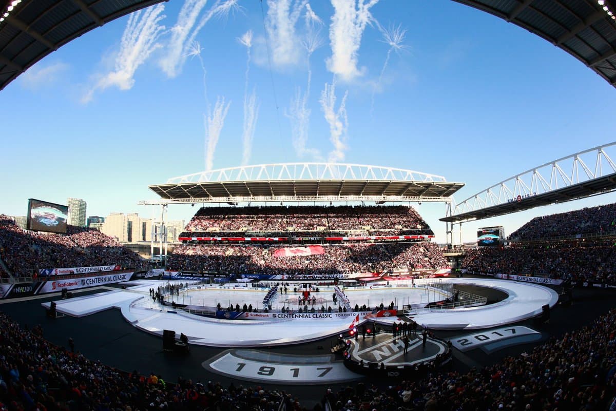 El Clásico Centenario de la NHL se jugó en la cancha de Toronto FC
