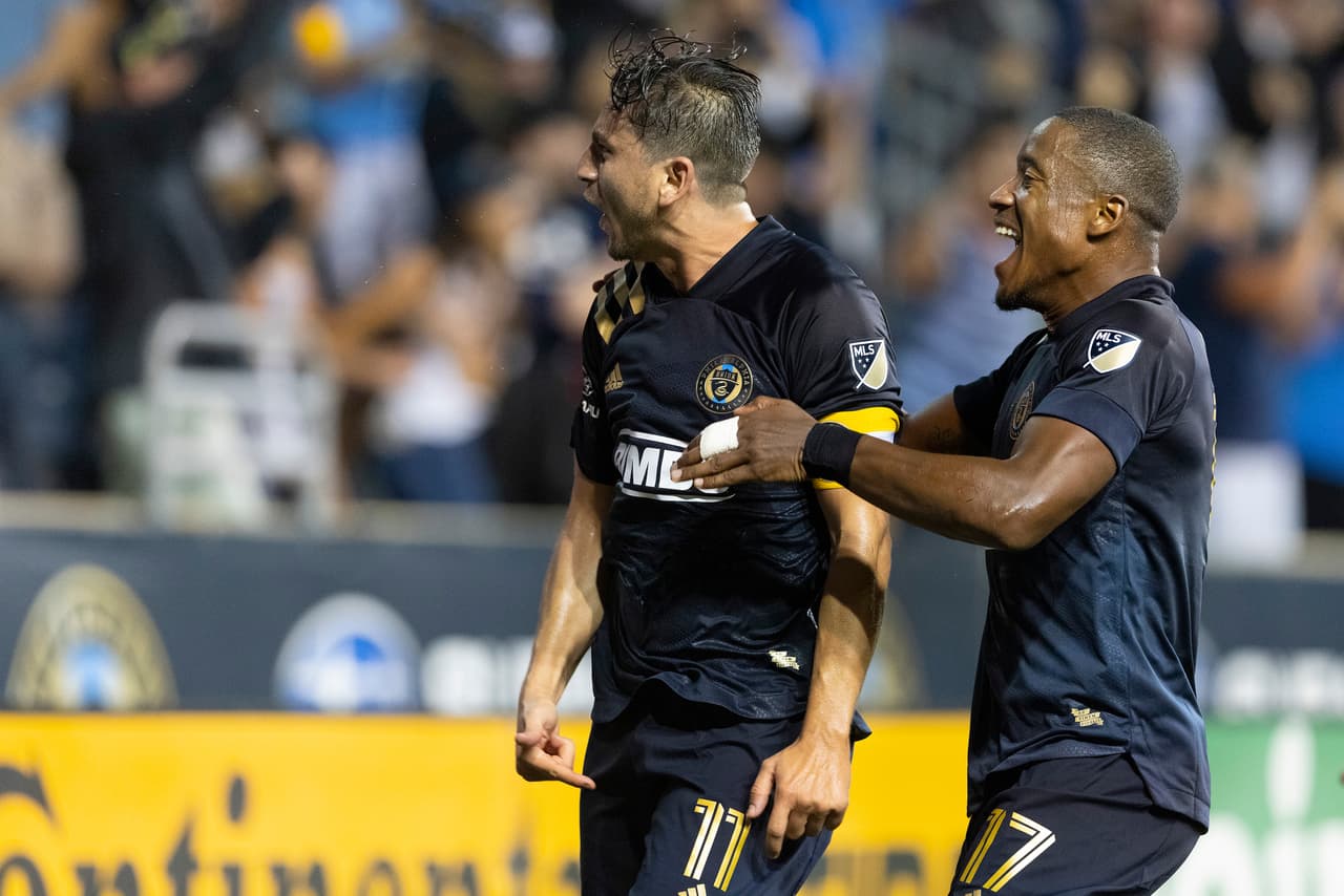 El tanto fue del veterano volante Alejandro Bedoya, que sorprendió de cabeza a la defensa de NYCFC.
<br>