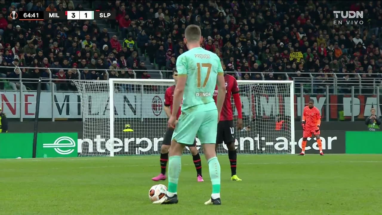 ¡GOL!  anota para Slavia Prague. Ivan Schranz