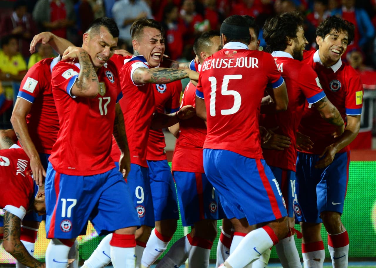 Al momento de realizarse el sorteo de la Copa América Centenario, la posición de Chile en el ranking de la FIFA es la 5ª.