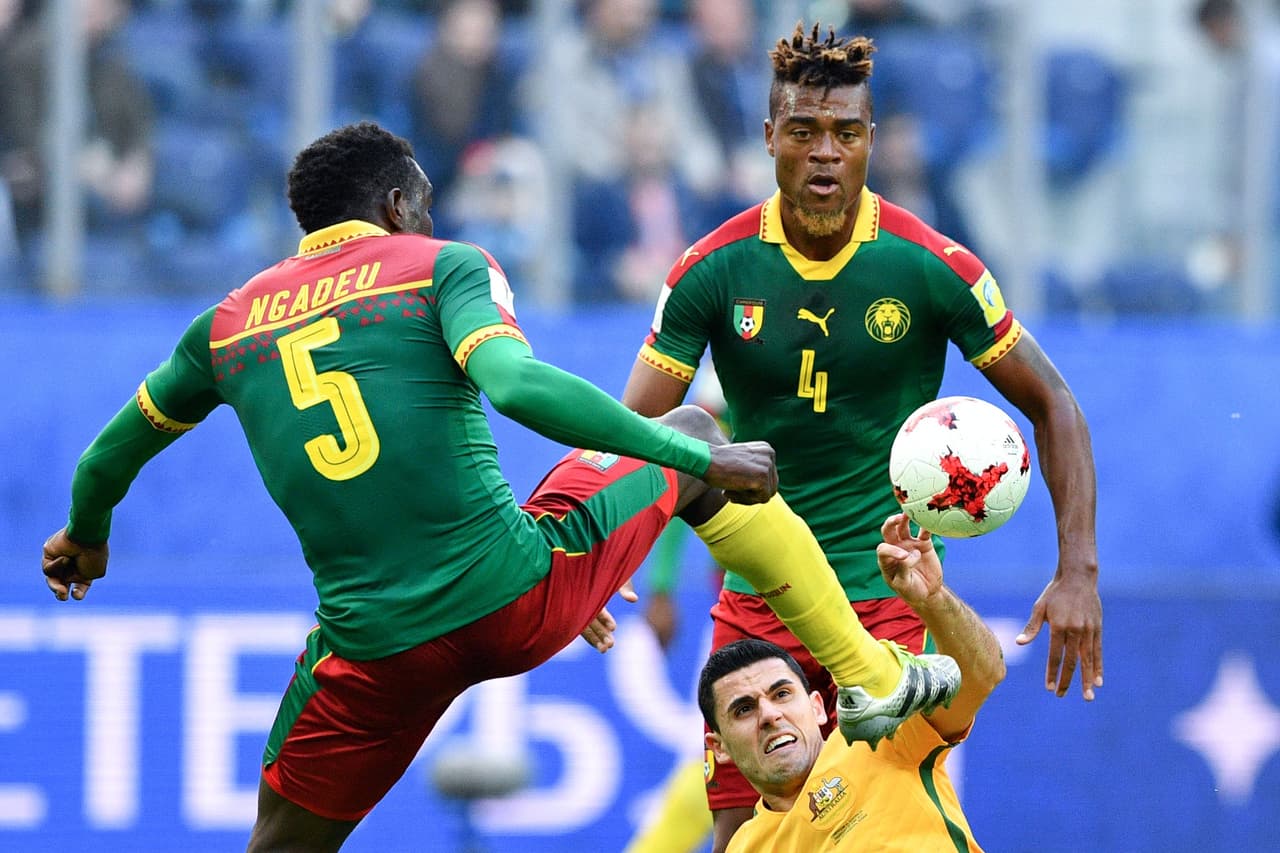 Los australianos se vieron dominados por el poder físico y organización de los cameruneses.