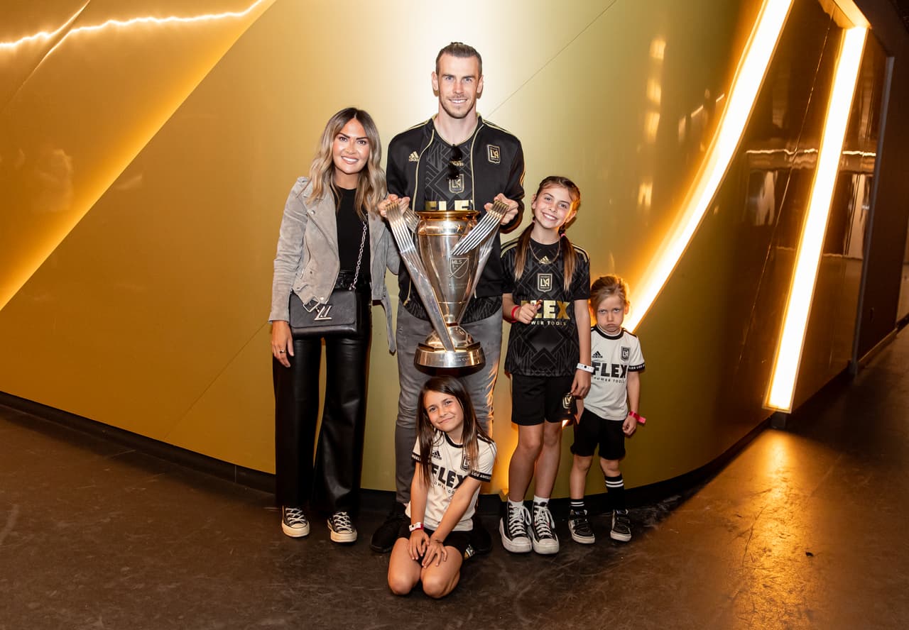 Toda la familia Bale lo celebró.