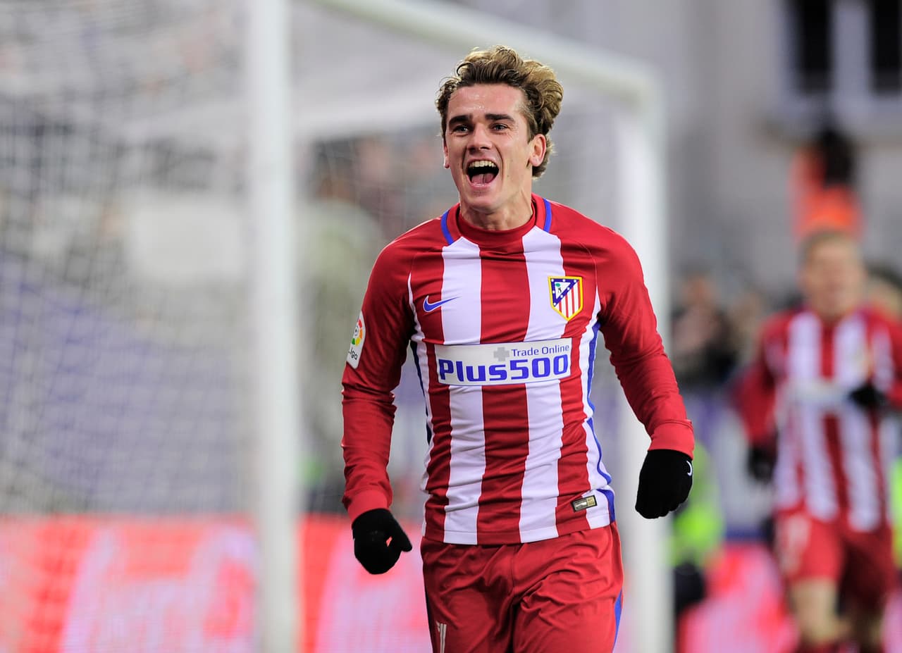 Antoine Griezmann le dice que NO a 'CR7' y a Messi