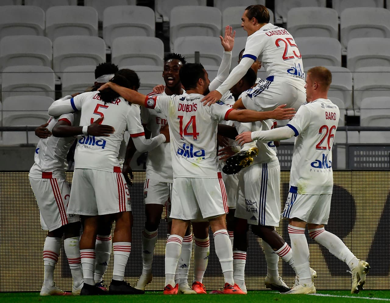 Lyon demanda 117 mde a Ligue 1 por cancelar torneo 2019-2020