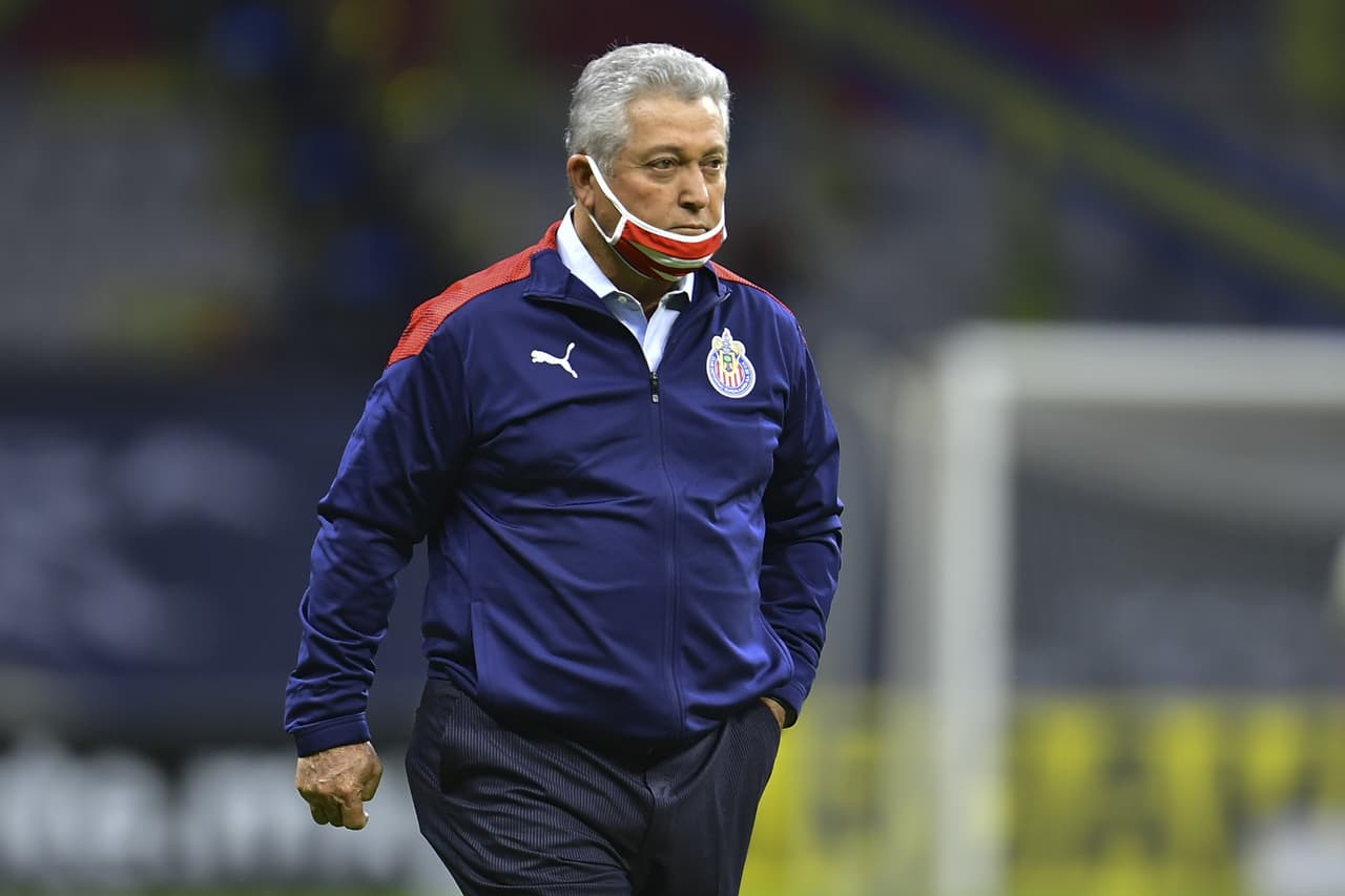 Vucetich es positivo por coronavirus y no dirigirá ante Pumas