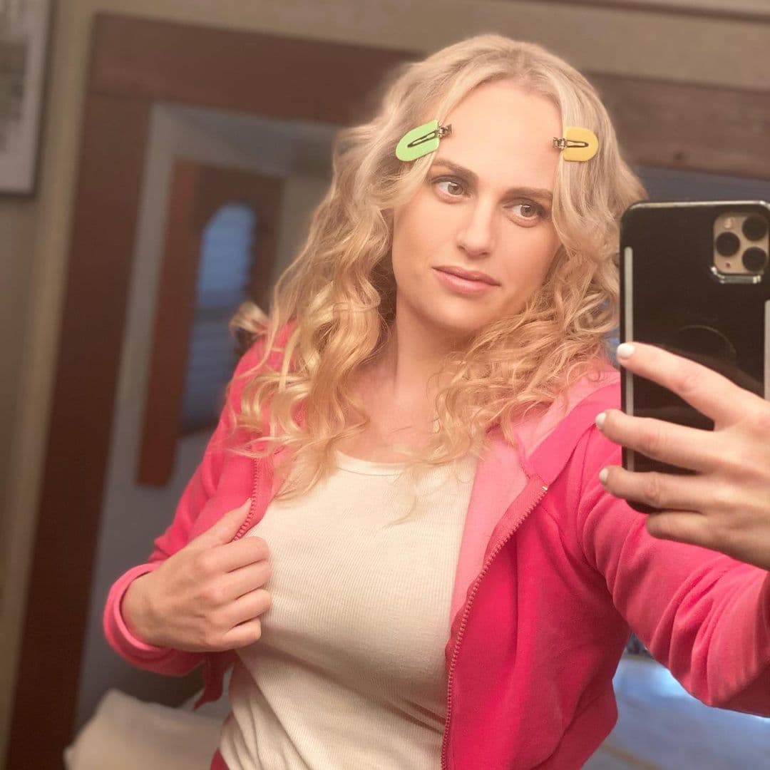 Rebel empezó a actuar cuando tenía 19 años.