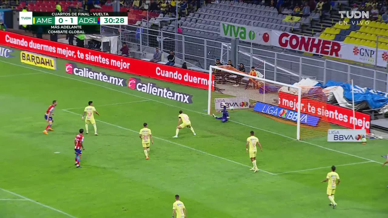 ¡GOOOL! Léo Bonatini anota para Atlético San Luis.