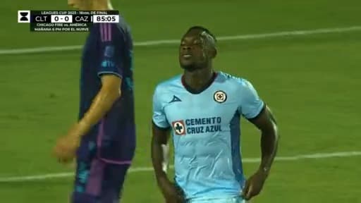 La combinación Antuna-Cambindo sigue sin poder concretar el gol celeste