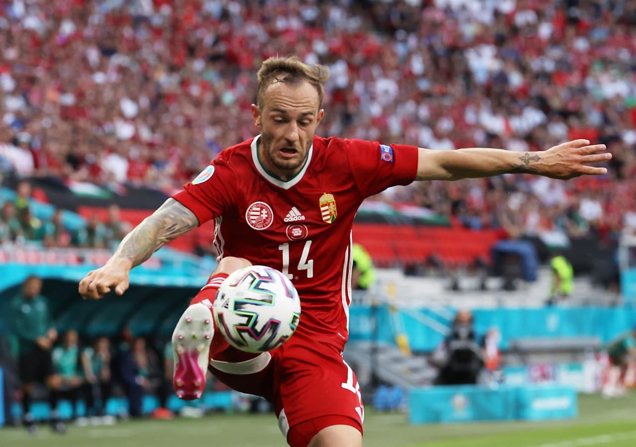 Portugal salva el resultado y derrota a Hungría 3-0 durante el partido del Grupo F en la Euro 2020. La primera parte del partido empataban a cero, pero Raphael Guerreiro ponía el primer tanto al minuto 84 y Cristiano Ronaldo se encargó de cerrar el partido con doblete, sumando los primeros tres puntos para los lusos.