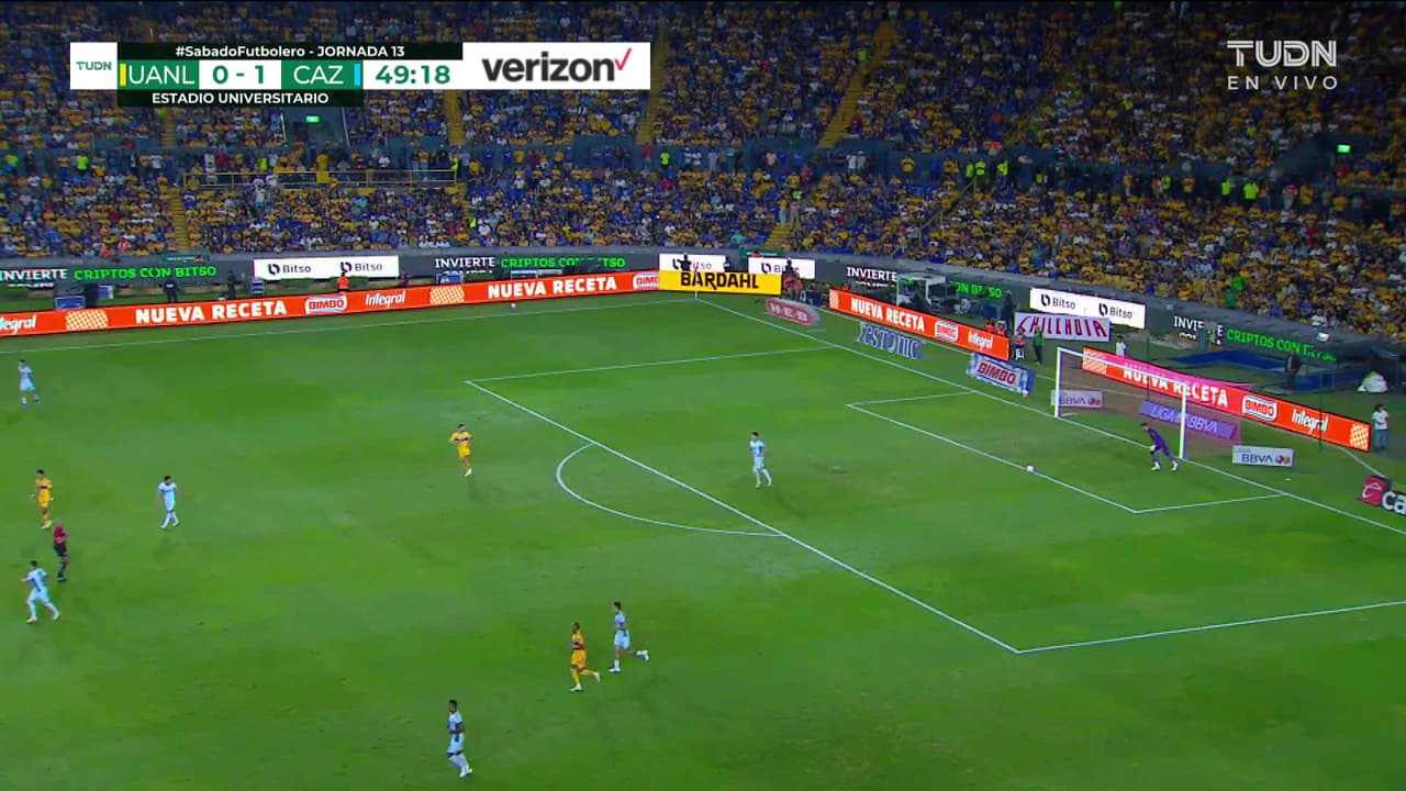 ¡TIRO ATAJADO! disparo por Carlos Rodríguez.