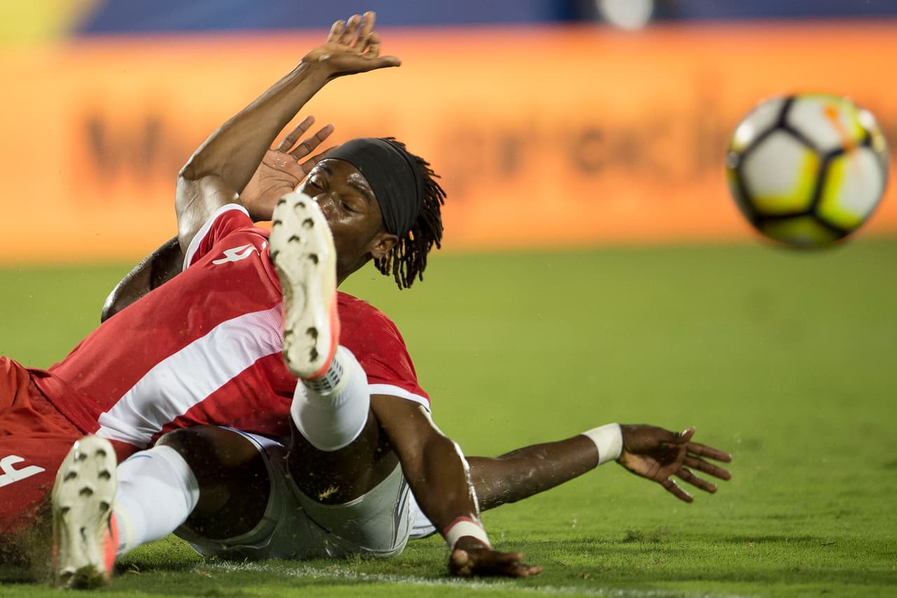 La posesión del balón fue sumamente pareja, con 51% en favor de Honduras por 49% de los canadienses.