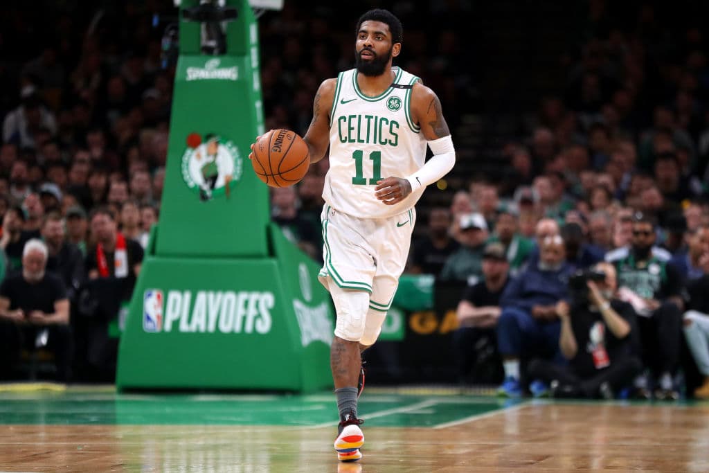 Para 
<b>Kyrie Irving</b> 
<b>(Boston Celtics)</b> se trata de su segunda nominación, la primera al segundo equipo ideal y tiene una más al tercero.