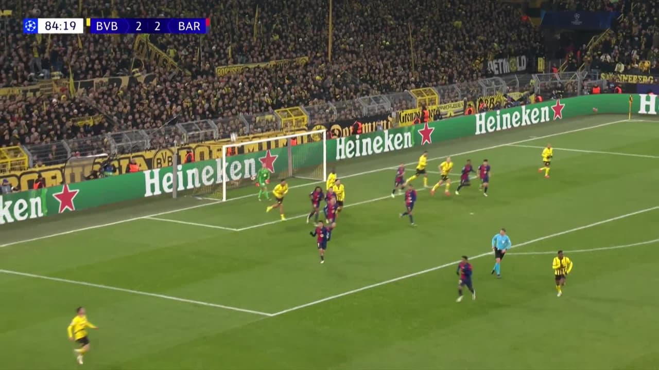 ¡GOL!  anota para FC Barcelona. Ferran Torres