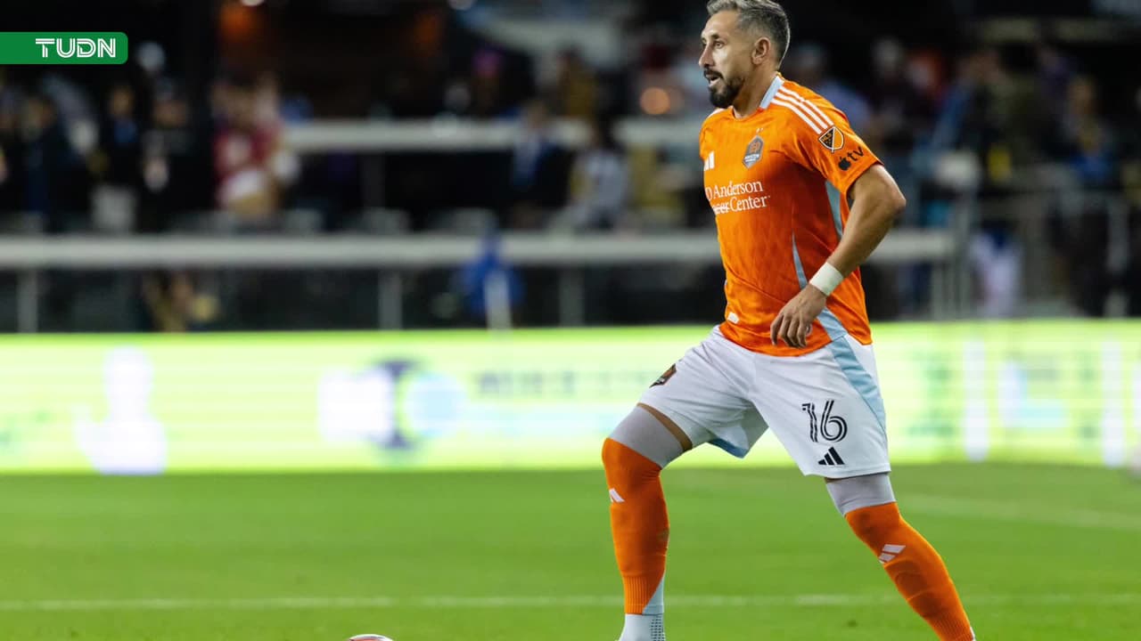 Héctor Herrera toma del cuello a rival y es expulsado en la MLS