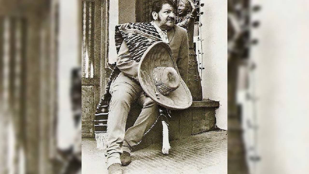 Cabe mencionar que no es la primera ocasión en que el hijo prodigio de Dolores, Hidalgo, liga su leyenda al futbol.