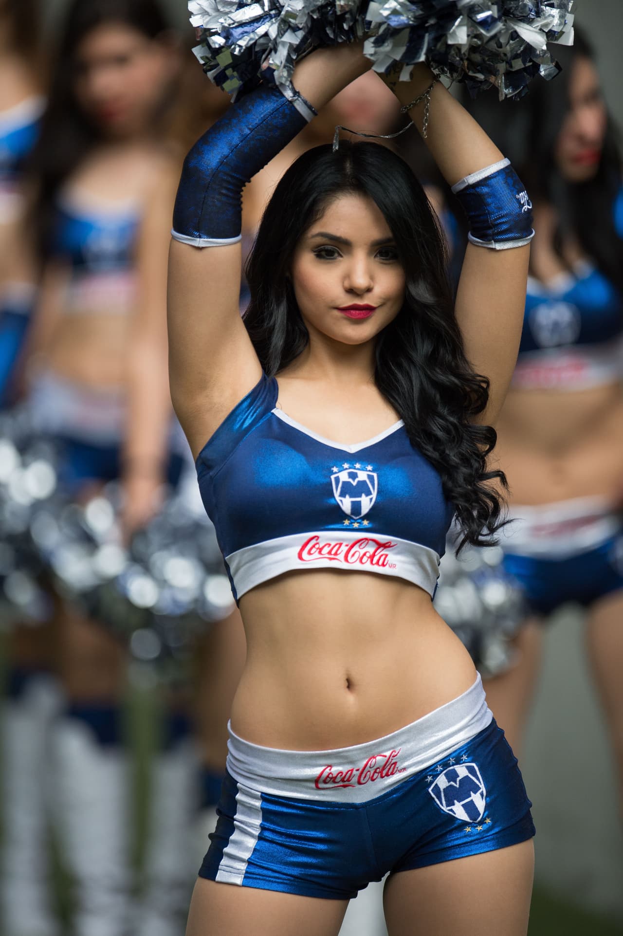 La belleza de las porristas en la fecha 15