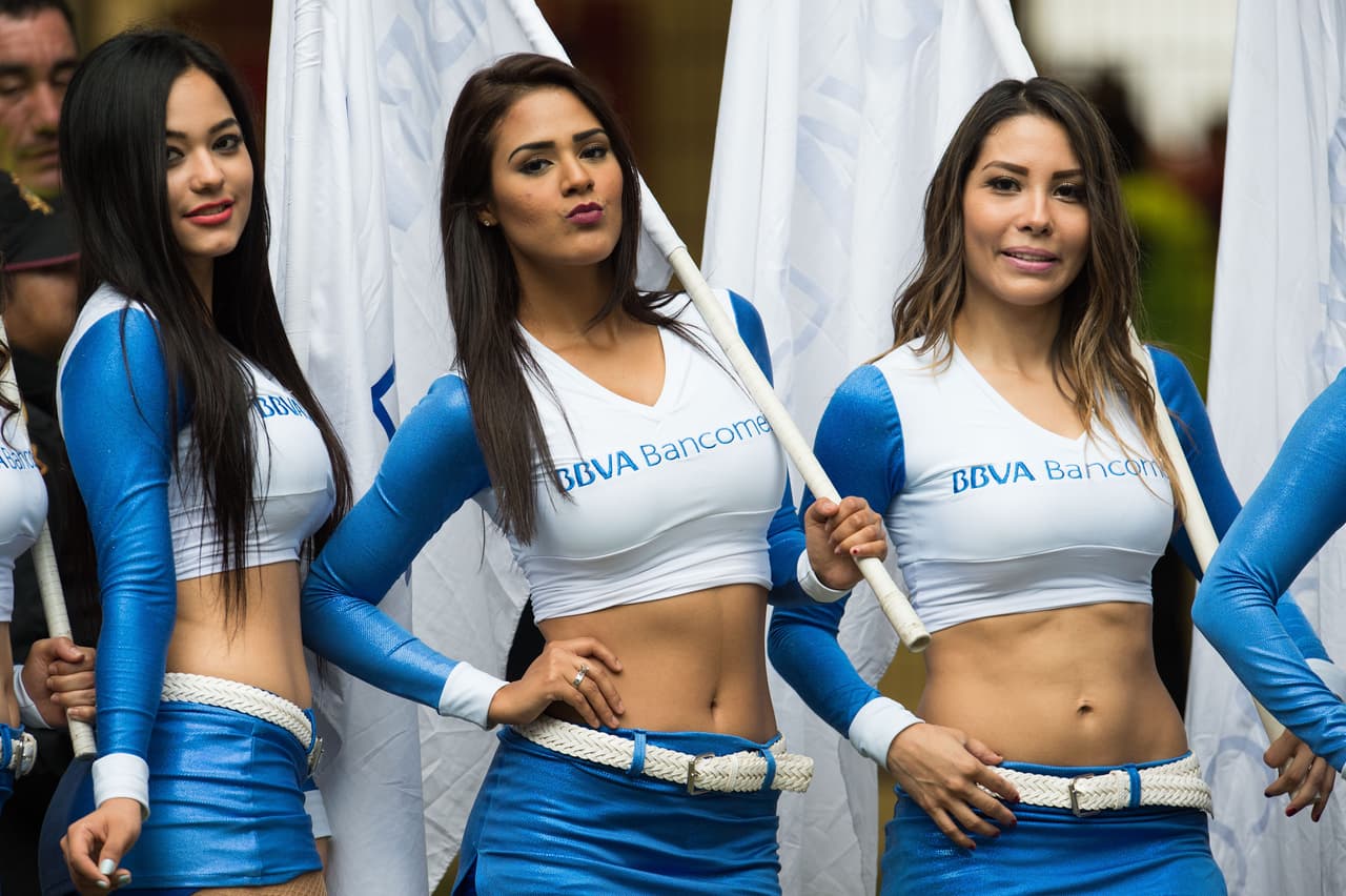 La belleza de las porristas en la fecha 15