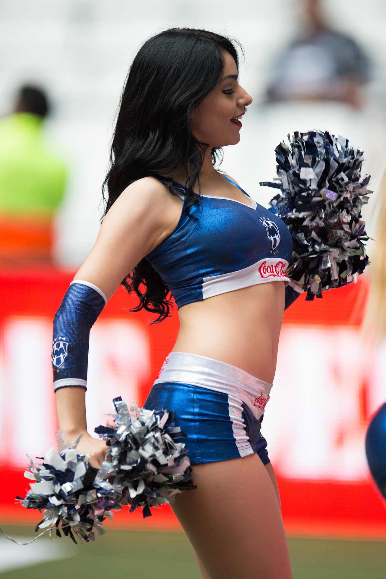 La belleza de las porristas en la fecha 15