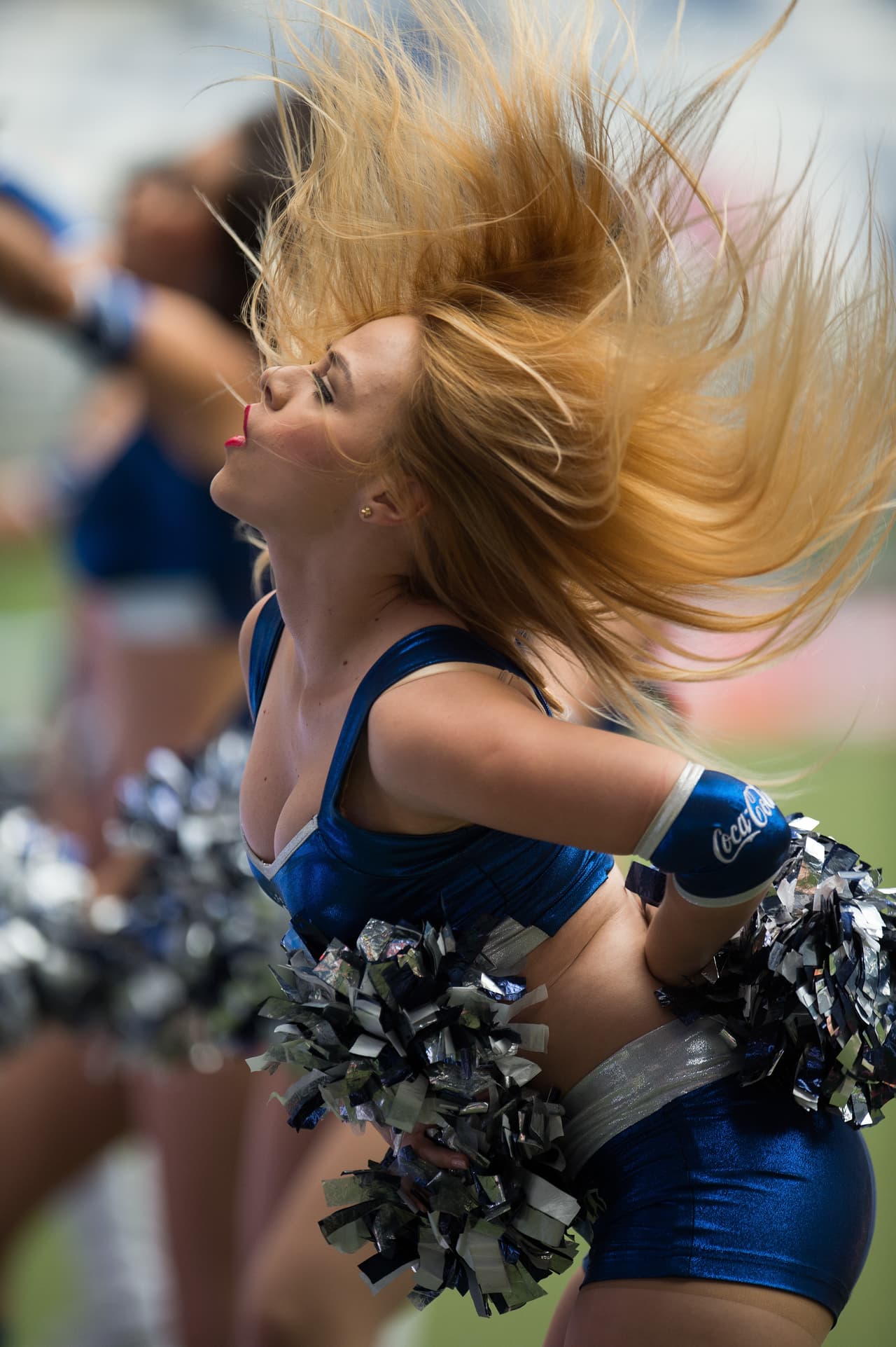 La belleza de las porristas en la fecha 15