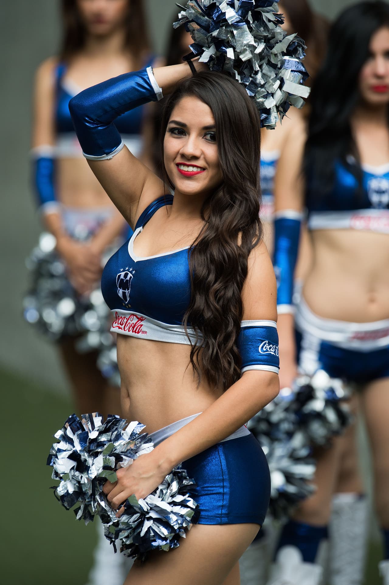 La belleza de las porristas en la fecha 15