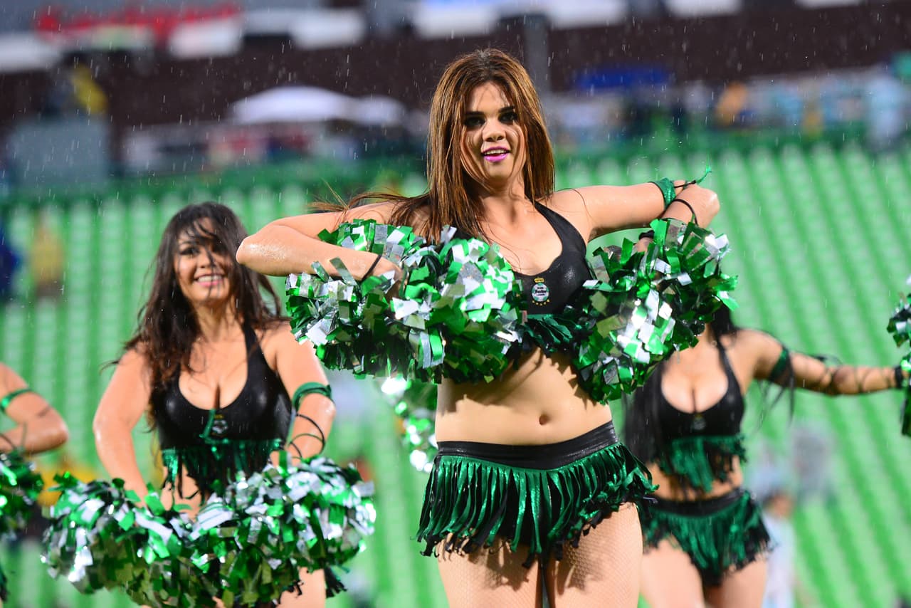 La belleza de las porristas en la fecha 15