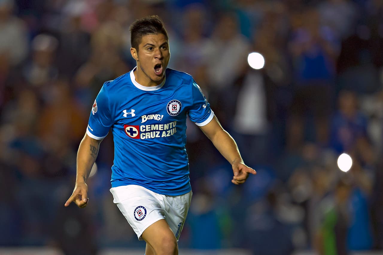 Denuncian a ex de Cruz Azul y Rayados por violencia contra una mujer