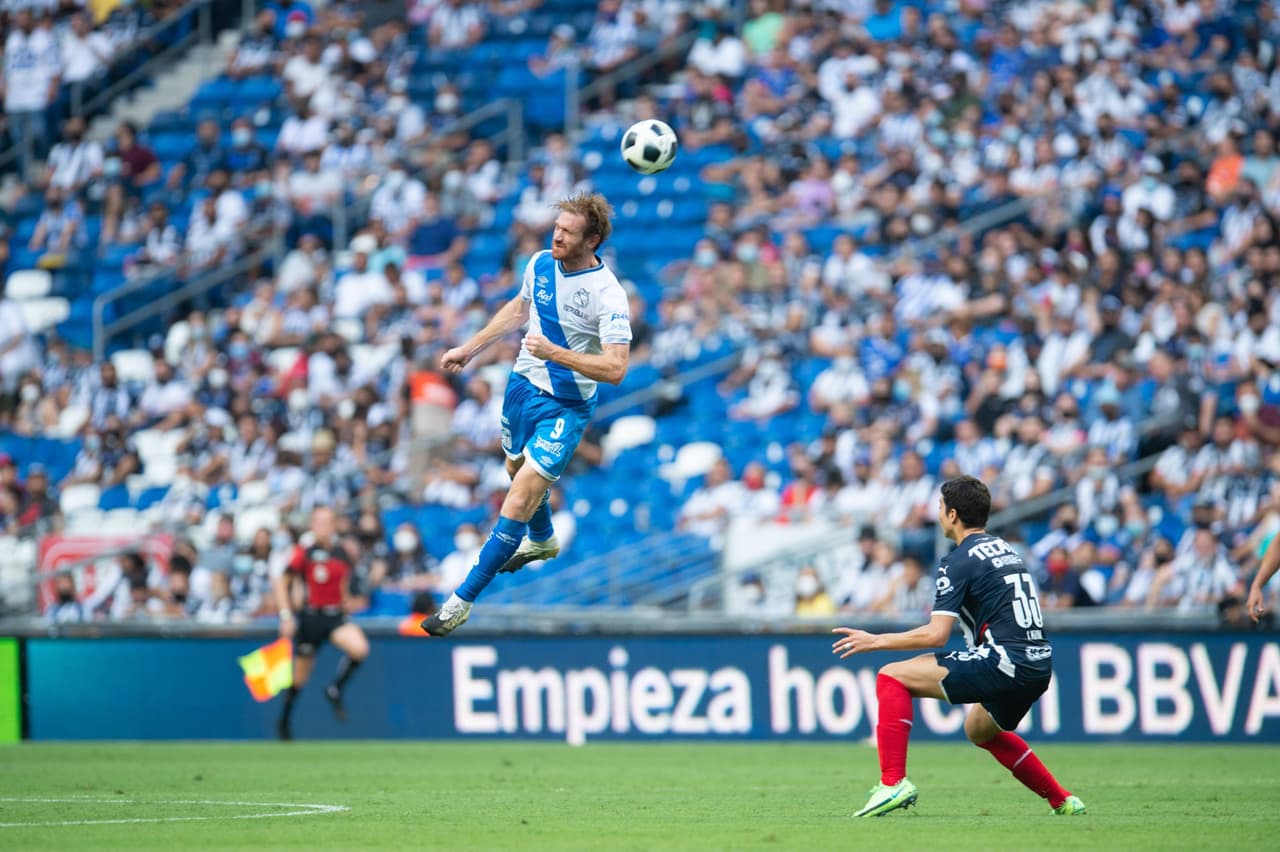 Stefan Medina dice que en Rayados se tiran atrás de forma inconsciente