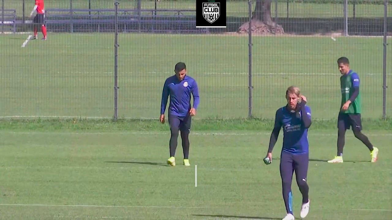 Alvarado sigue en duda para el debut de Chivas ante Mazatlán FC