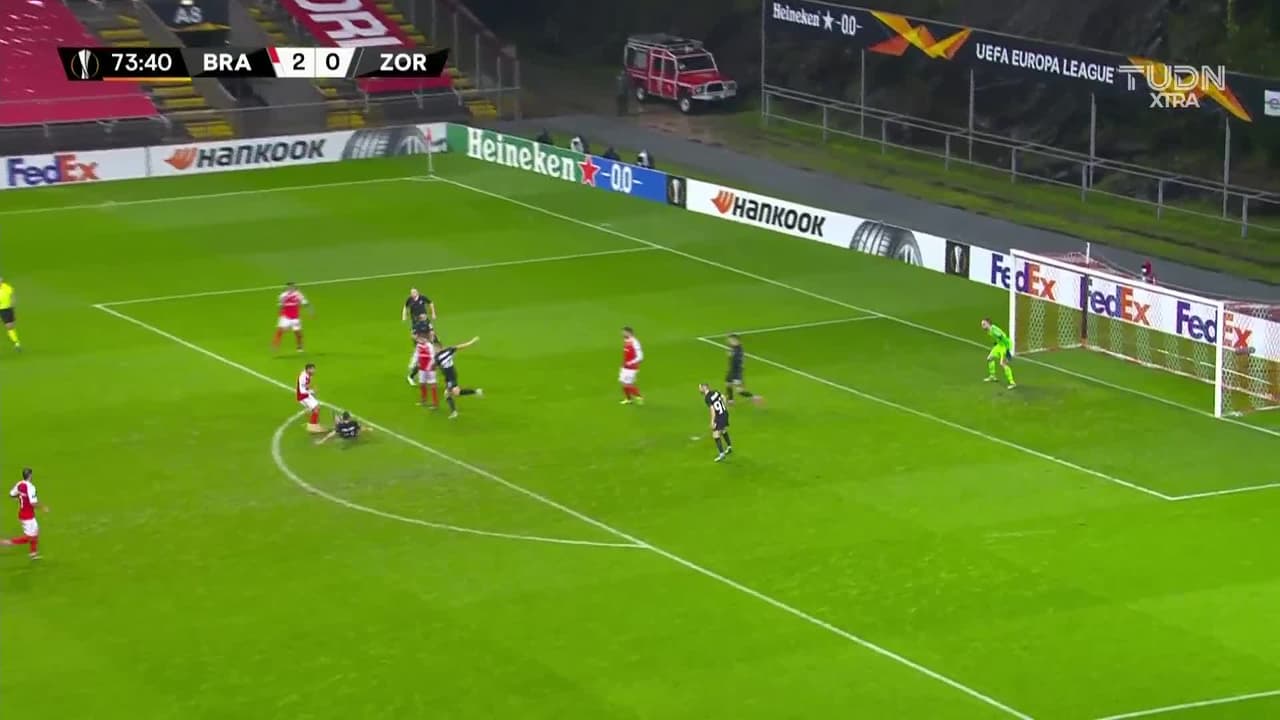 ¡TIRO ATAJADO! disparo por Wanderson Galeno.