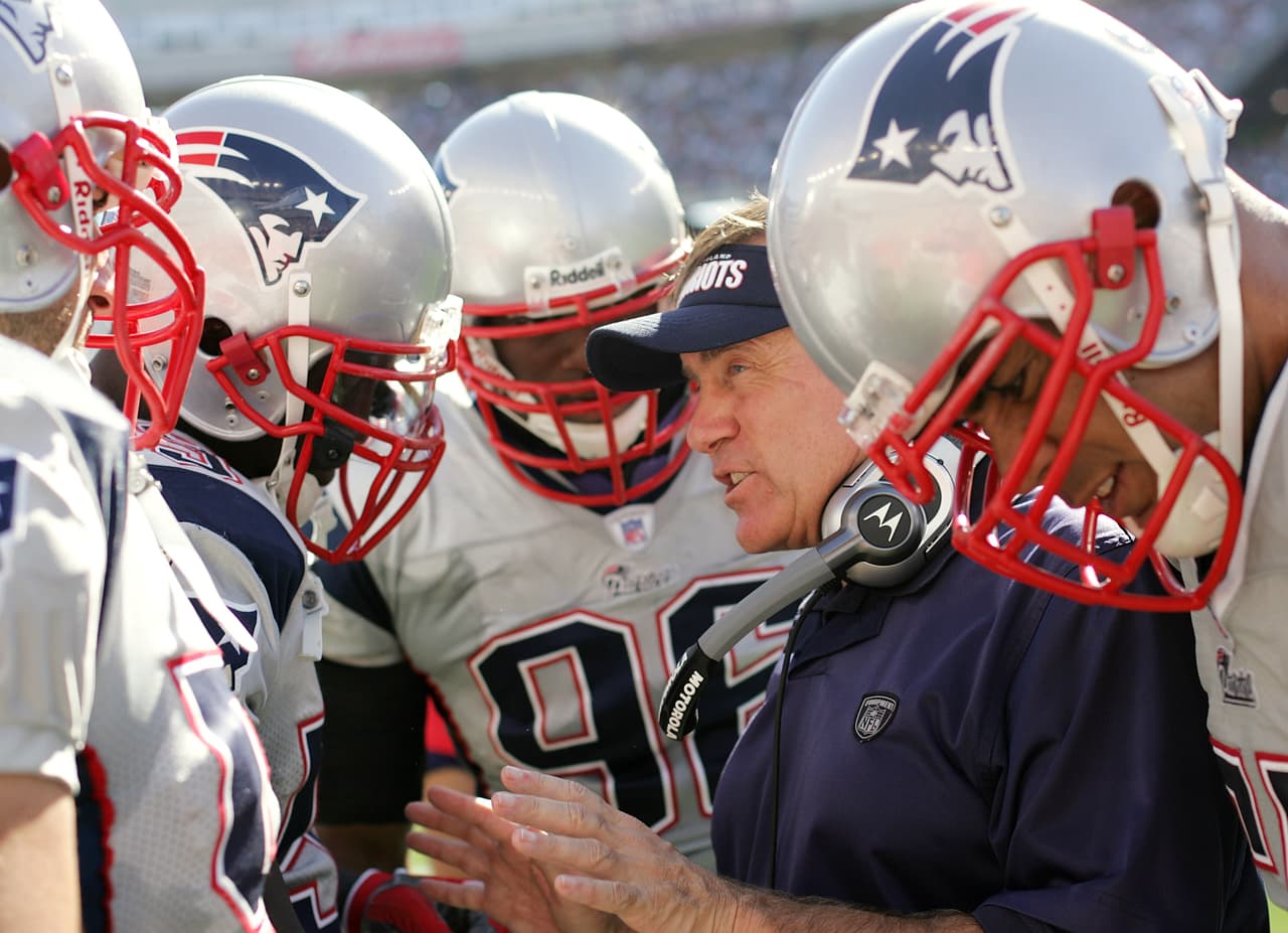 <b>Bill ejecuta en el campo; Berj, se encarga del contexto</b>
<br>Este personaje desconocido ocupa un rol similar aal de Belichick pero fuera del futbol americano. Vamos a comenzar con su historia.