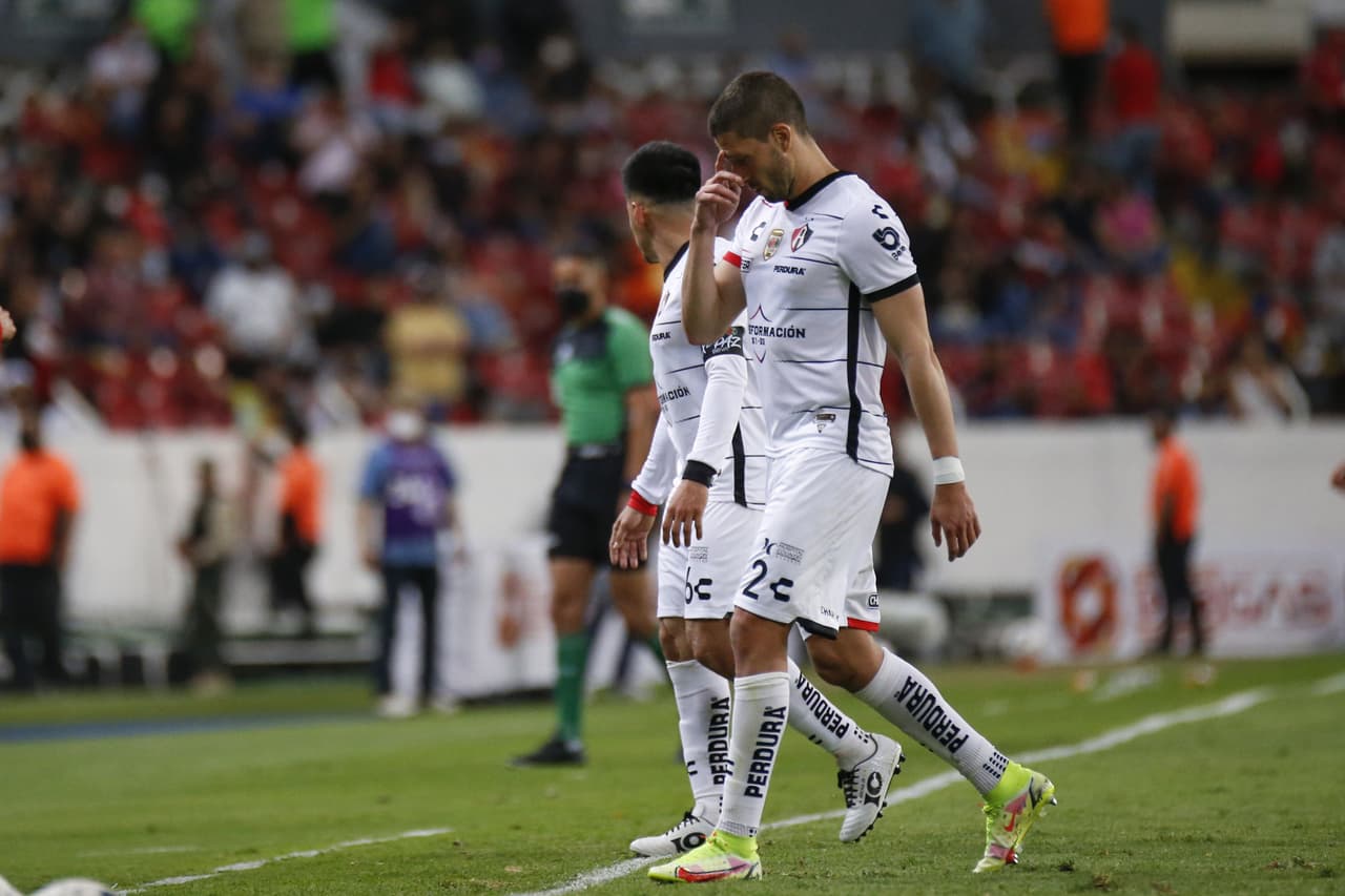 Con solitario gol de Roberto de la Rosa en los últimos minutos, Pachuca le pegó al campeón Atlas y de paso se metió como nuevo líder del Grita México Clausura 2022.