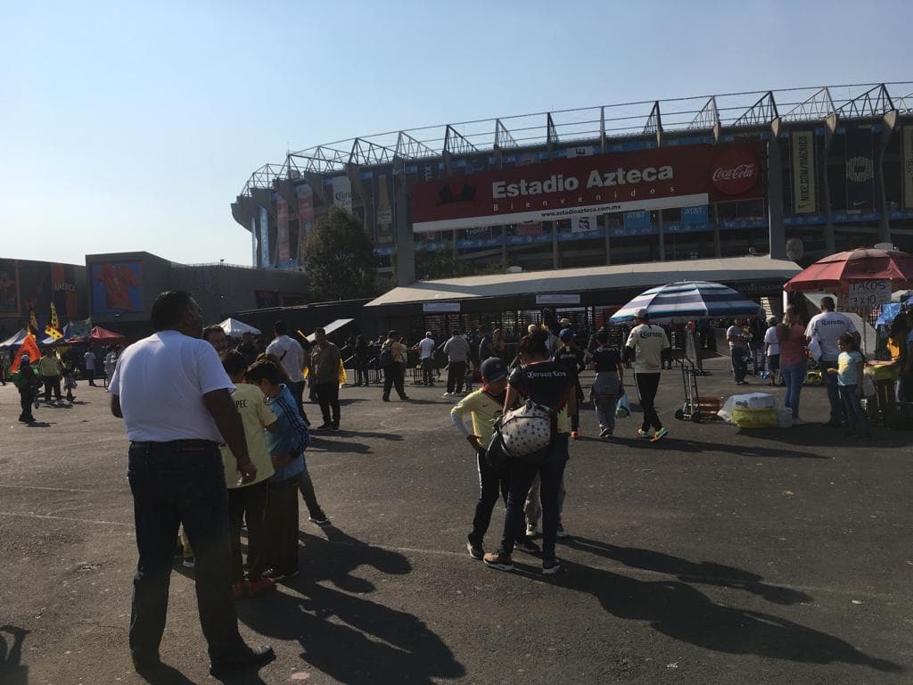 Los fanáticos del América preparados para el juego contra Querétaro.