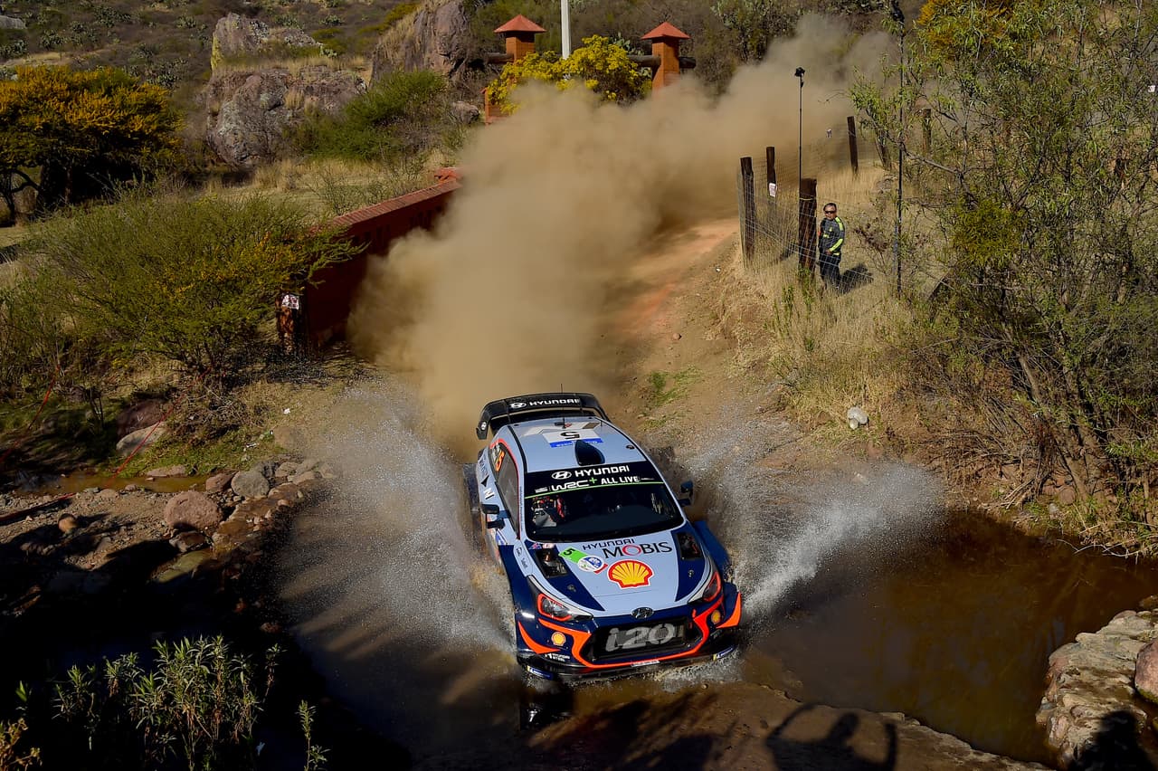 Entre los bellos paisajes en Guanajuato y la rudeza de los caminos, se lleva a cabo el Rally de México, que es la tercera fecha del campeonato mundial. Asi fue la intensidad de la primera jornada.