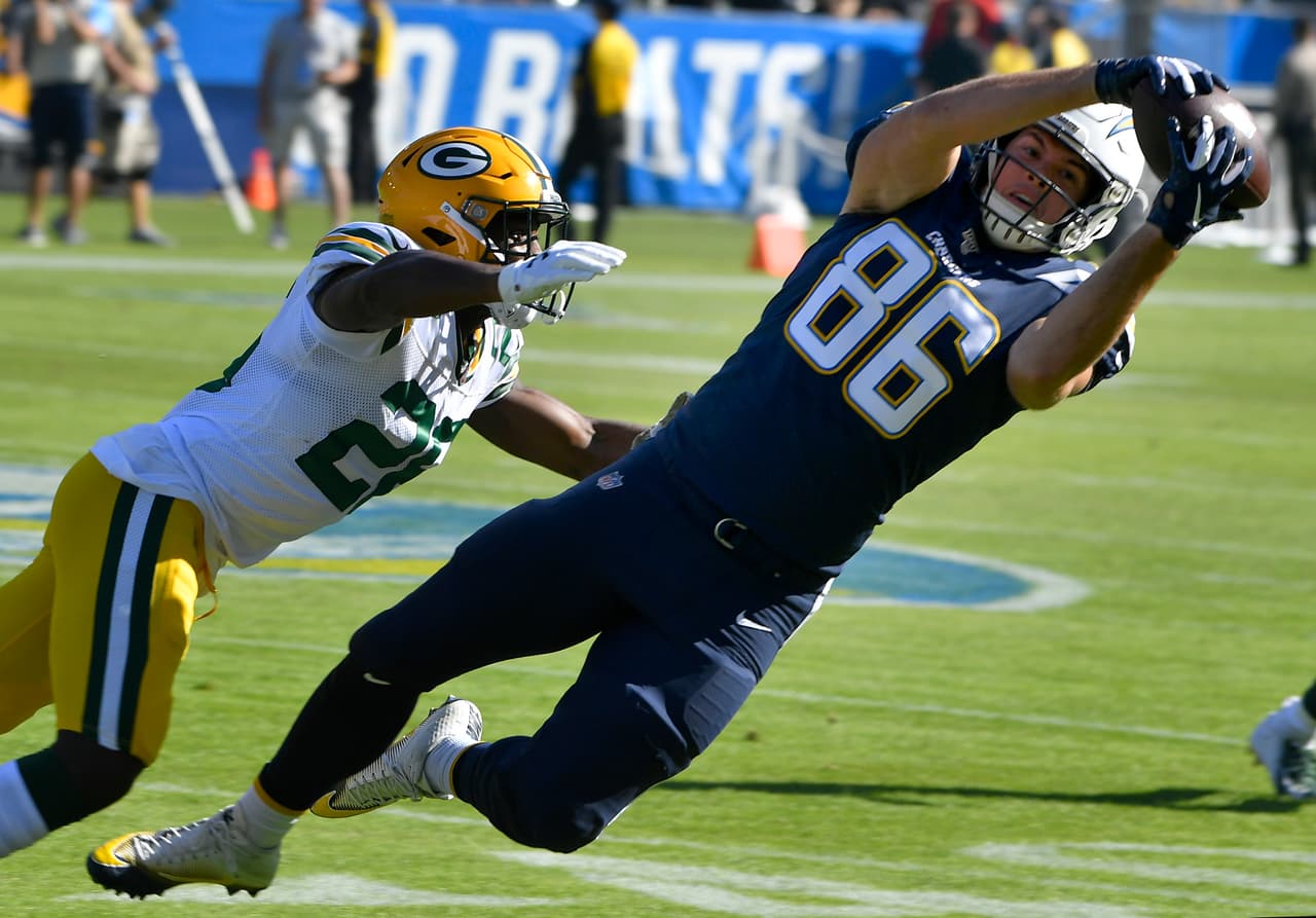 Los Angeles Chargers
<b>26-11</b> Green Bay Packers | Hunter Henry de los Chargers fue clave con siete atrapadas y 84 yardas en el triunfo sobre los Packers.