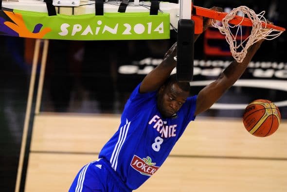 Francia logró tomar una ventaja de 14 puntos entre el segundo y tercer cuarto para encaminarse a la victoria.