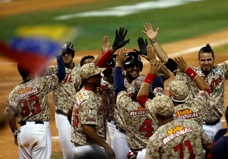 Tigres de Aragua avanzan a la final en béisbol del Caribe