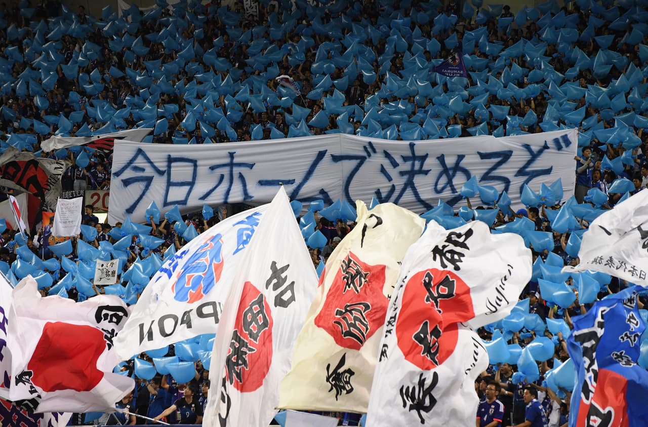 La afición local respondió de la mejor manera, con la expectativa de que su equipo consiguiera de manera anticipada el tiquete a Rusia.