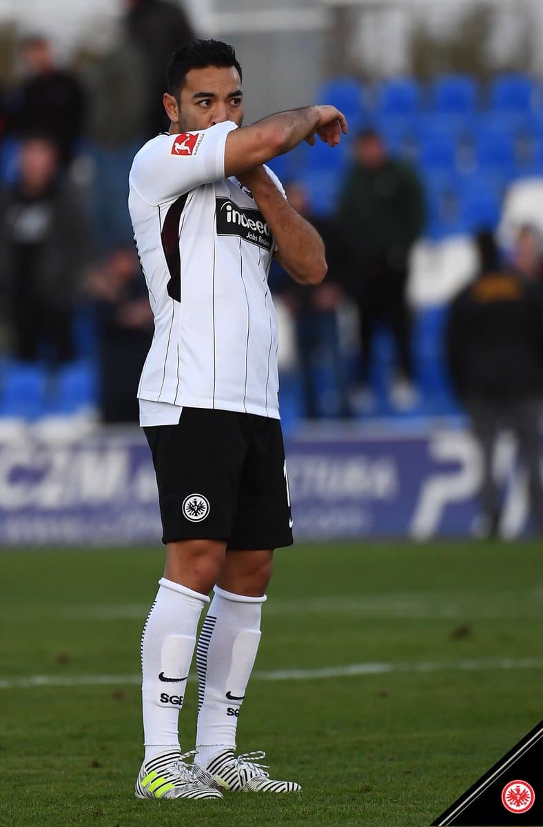 Después de 6 meses, Marco Fabián volvió a las canchas