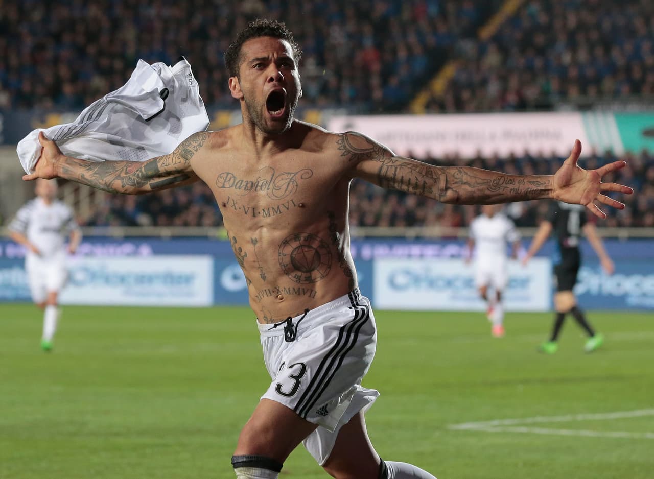 Con 34 años y con más de 16 desde su debut, Dani Alves está renovado y listo para seguir siendo protagonista con Juventus.