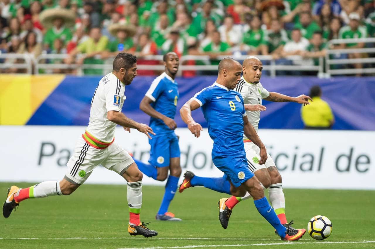 Sin embargo, Curazao fue el equipo que primero se acercó al área.