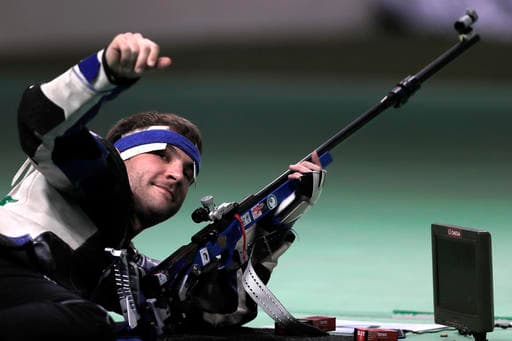El alemán Henri Junghaenel se adjudicó la medalla de oro y con récord olímpico en final, en la prueba de 50 metros rifle tendido masculino de la disciplina de tiro en los Juegos Olímpicos Río 2016, al totalizar 209.5 puntos.