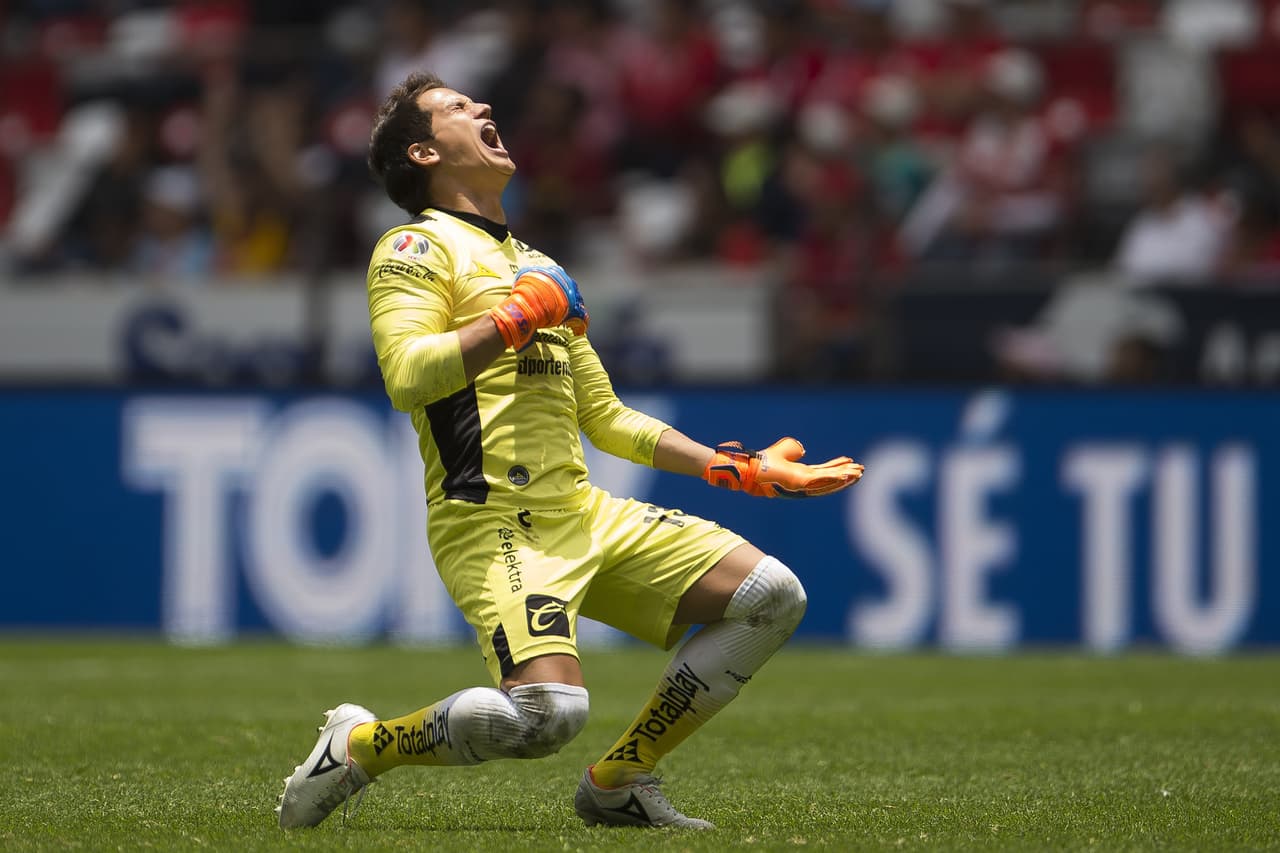 Portero: Sebastián Sosa (Morelia)