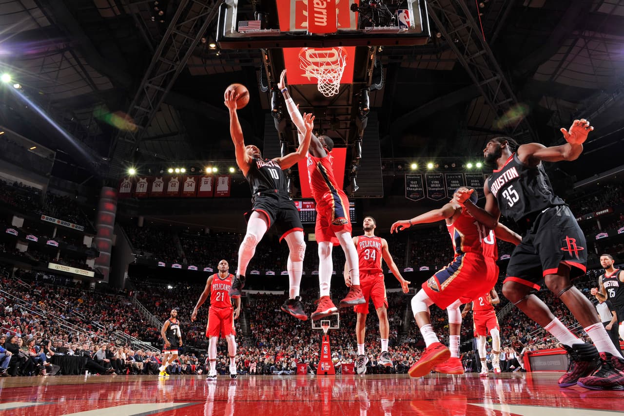 <b>Pelicans 121-116 Rockets: </b>inesperada derrota del equipo de James Harden, que a pesar de sus 37 no pudo evitarlo. Jahlil Okafor fue el mejor del equipo de New Orleans con 27 puntos, dos asistencias y 12 rebotes.