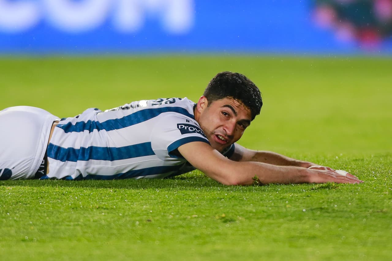 Pachuca perdonó a Xolos y hasta se dio el lujo de fallar un penal por conducto de Nico Ibáñez. El punto le alcanzó para recuperar el liderato por la diferencia de goles.