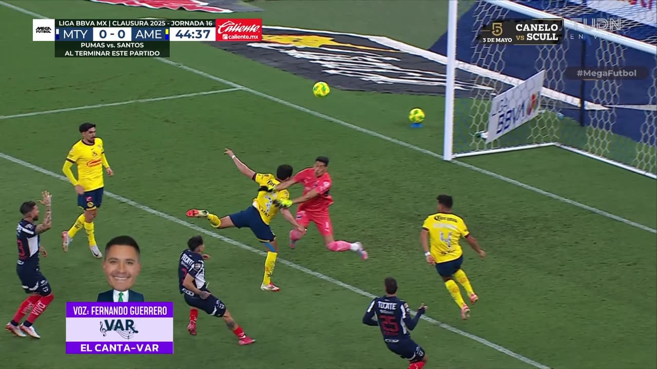 ¿Era penal? Así fue el choque entre Israel Reyes y Andrada