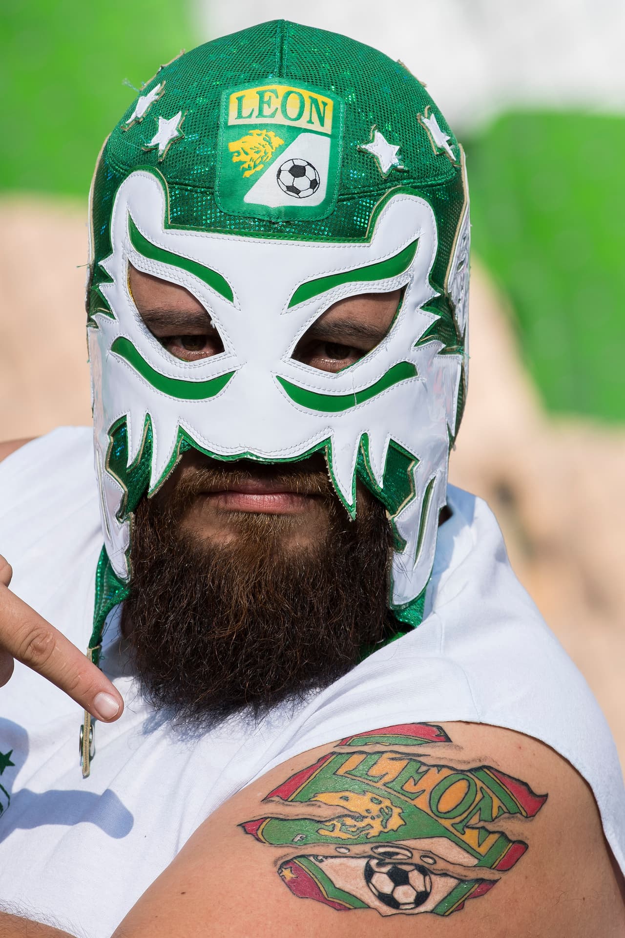 Gran colorido se vivió en los distintos estadios del país. Muchas familias y amigos acudieron con las playeras de sus equipos favoritos y disfrutaron de una jornada de muchos goles y emociones.